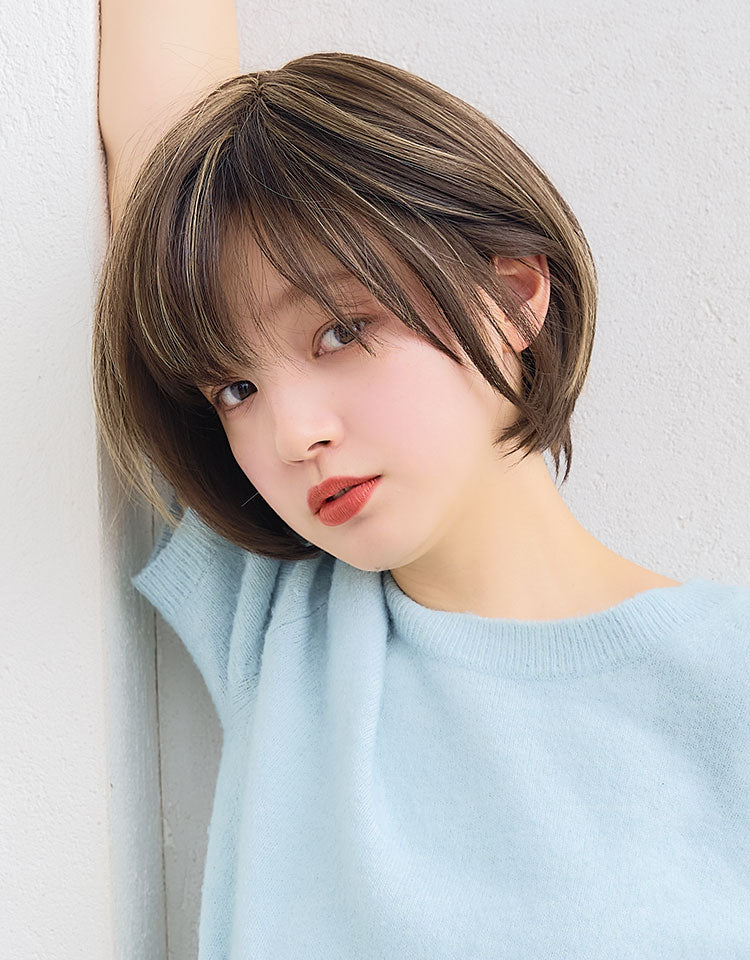 【ヘアスタイルコレクション】天使のエンファシスハイライト ダークブラウン×クロムイエローを着用したモデル写真