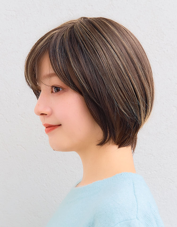 【ヘアスタイルコレクション】天使のエンファシスハイライト ダークブラウン×クロムイエローを着用したモデル写真