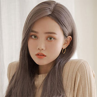 ウィッグで簡単！トレンドの韓国ヘアに変身