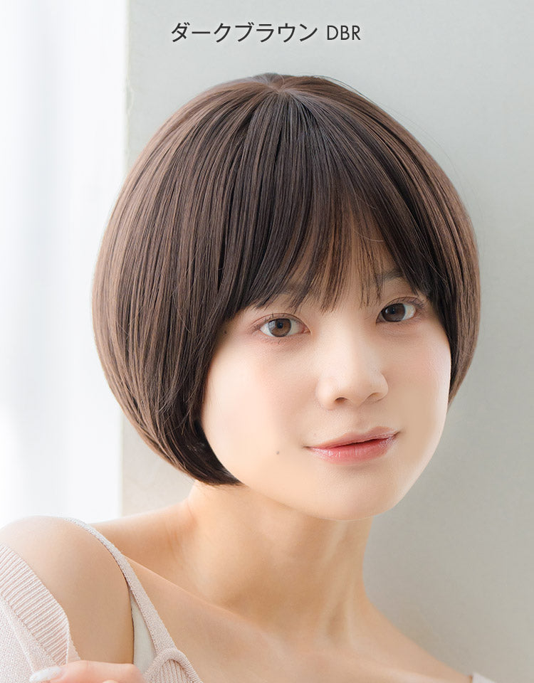 トムボーイデイリーショート ダークブラウンを着用したモデル