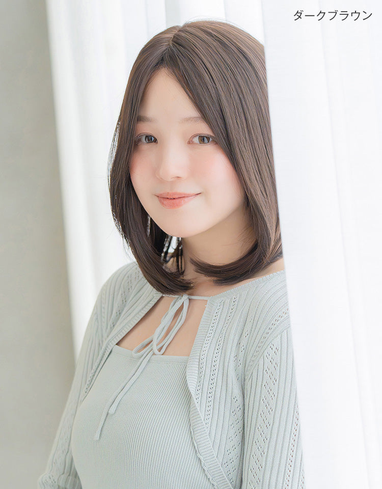 【極ぴたっ】天使のピュレボブ ダークブラウンを着用したモデル