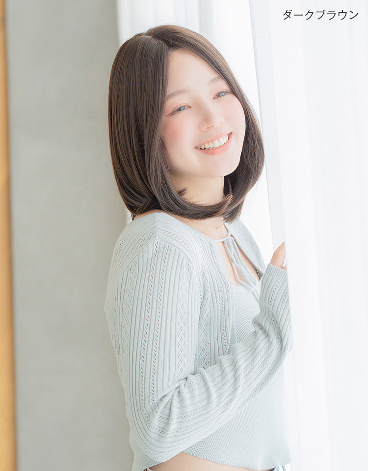 【極ぴたっ】天使のピュレボブ ダークブラウンを着用したモデル