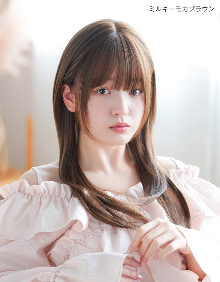 ミルキーモカブラウンを着用したモデル