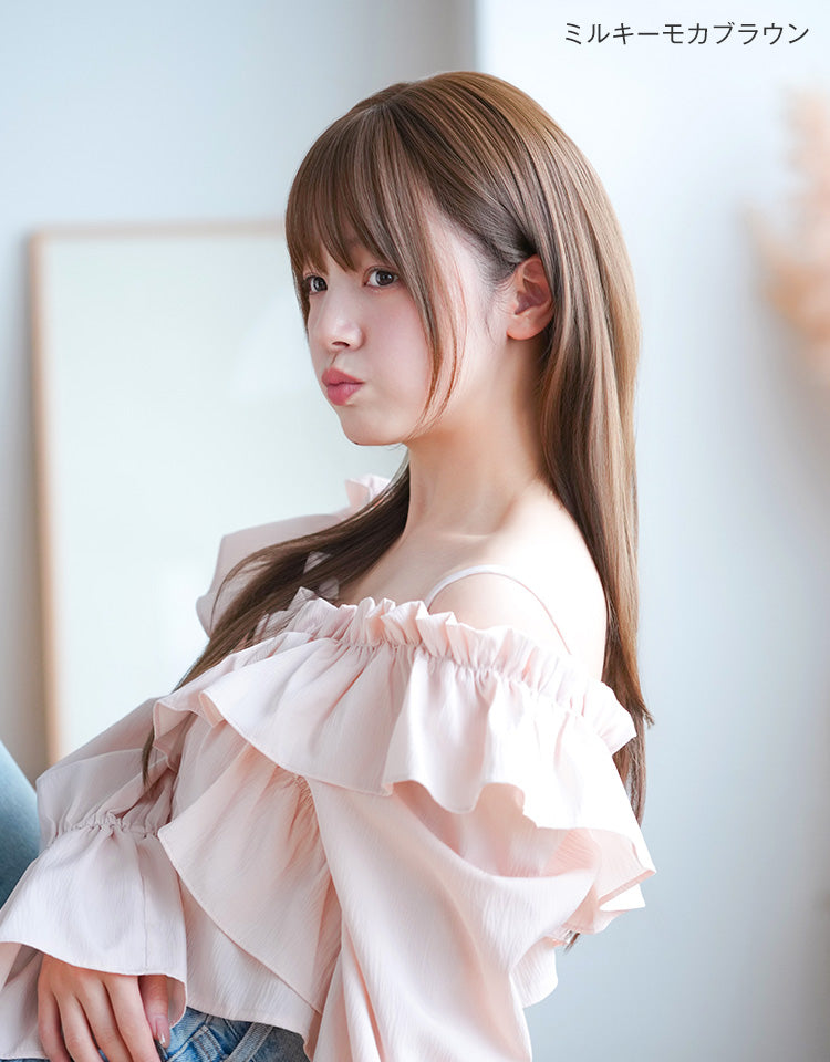 ミルキーモカブラウンを着用したモデル