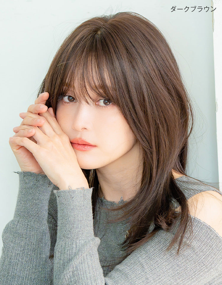 天使のシャドウミディ ダークブラウンを着用したモデル