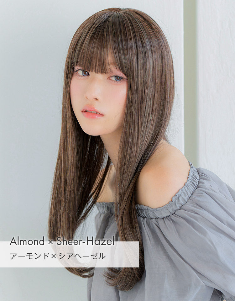 HEART BEAT ロングストレート アーモンド×シアヘーゼルを着用したモデル