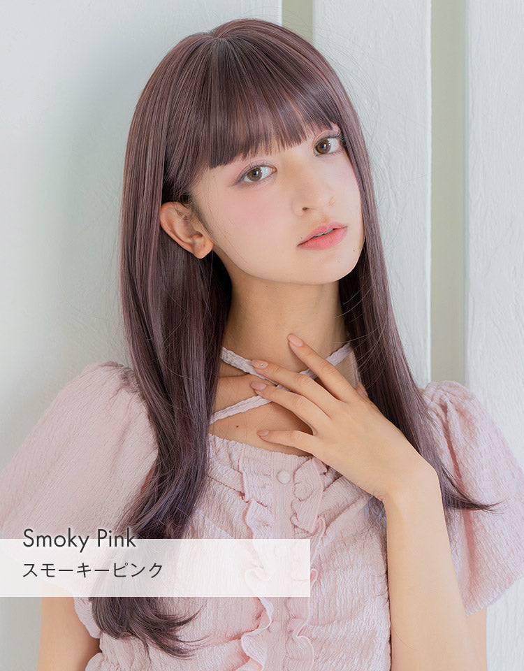 HEART BEAT ロングストレート スモーキーピンクを着用したモデル