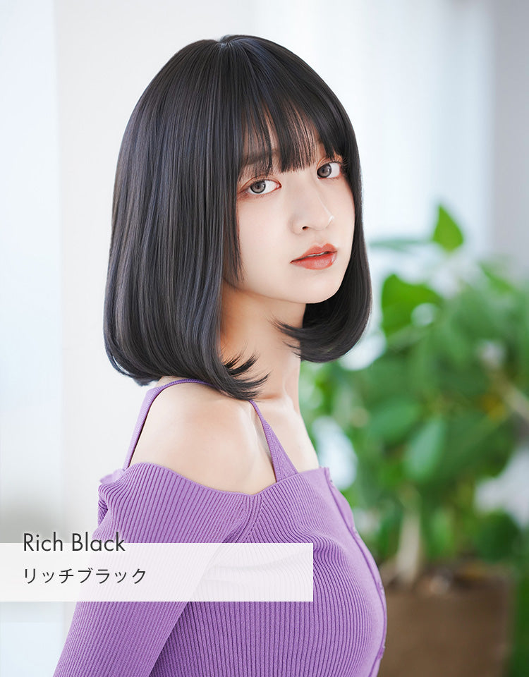 リッチブラックを着用したモデル