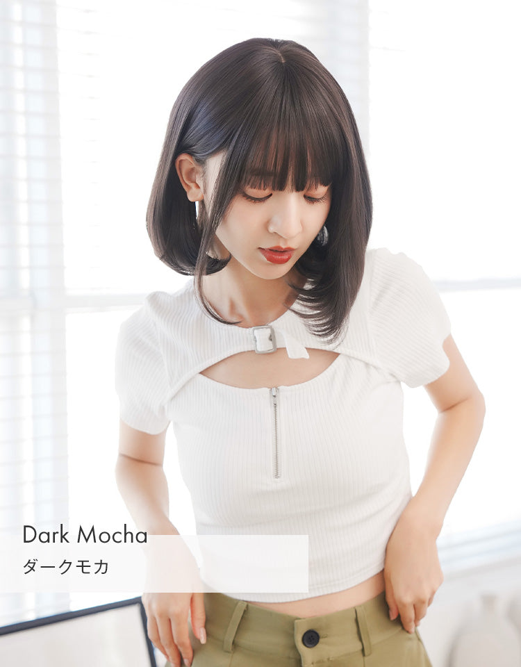 ダークモカを着用したモデル