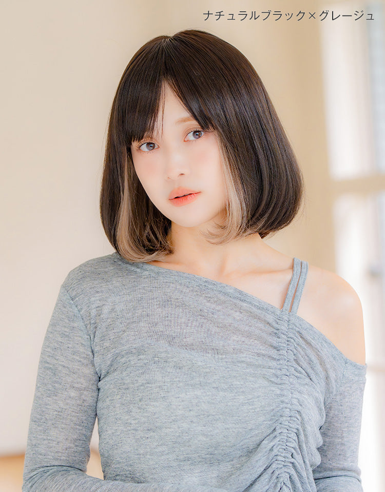 ナチュラルブラック×グレージュカラーを着用したモデル