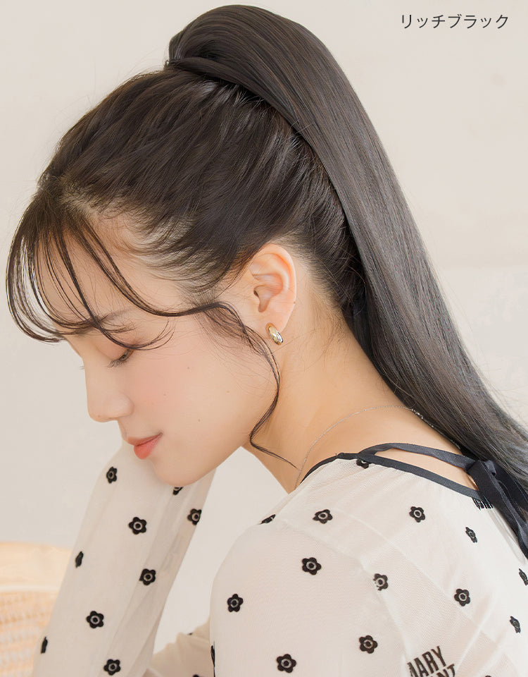 リッチブラックを着用したモデル