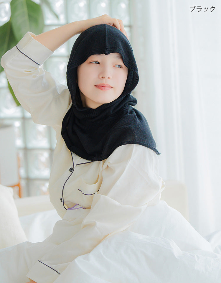 ブラックを着用したモデル