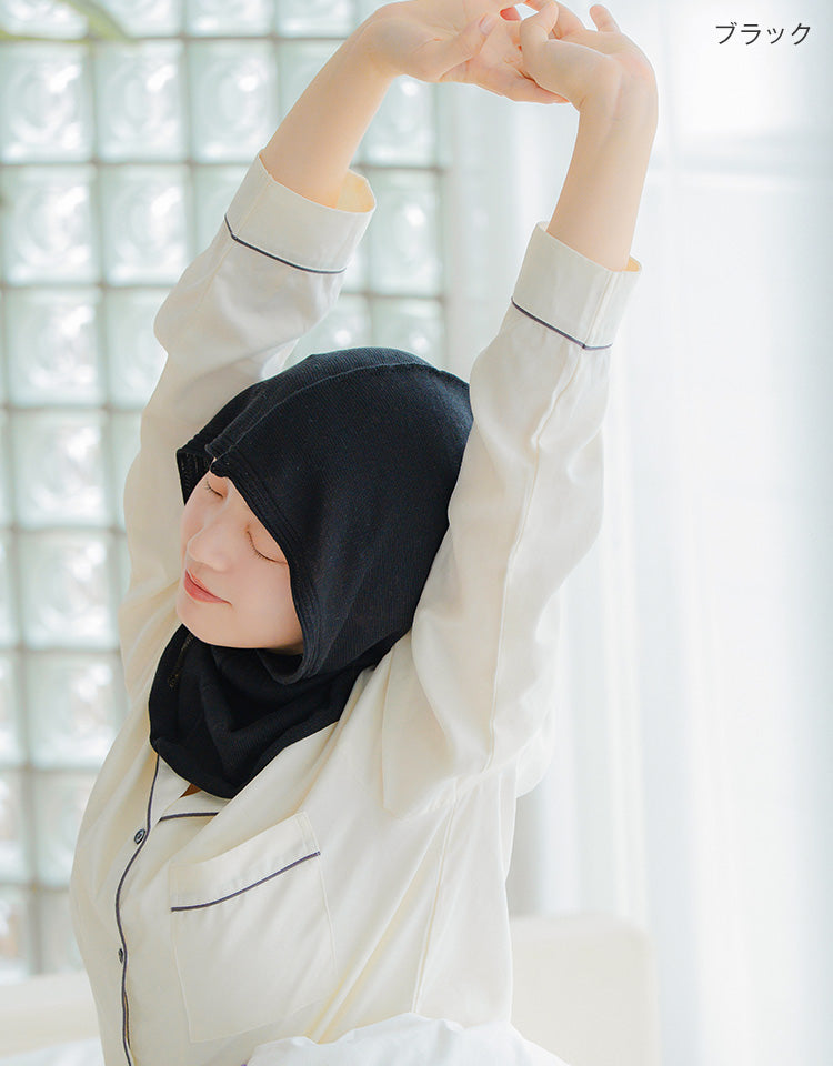 ブラックを着用したモデル