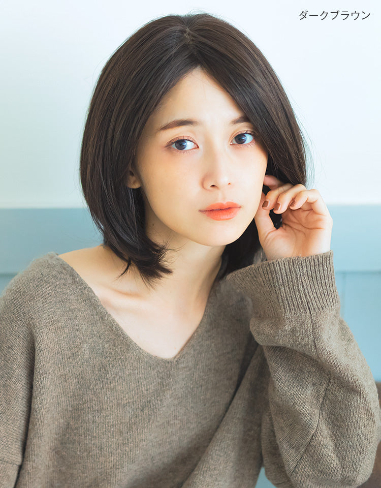 天使のオリエンタルボブ人毛MIX ダークブラウンを着用したモデル