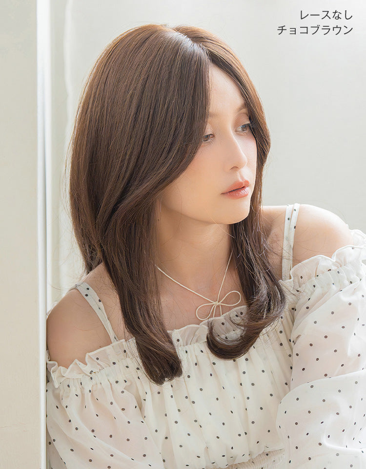 天使のベースウィッグ人毛MIX チョコブラウン レースなしを着用したモデル写真