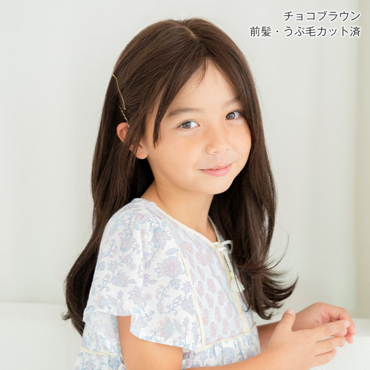 天使のベースウィッグ人毛MIX チョコブラウンの前髪・うぶ毛カット済を着用したモデル写真