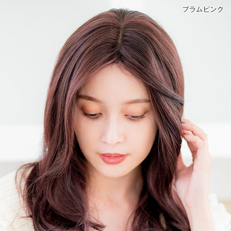 プラムピンクを着用したモデル写真