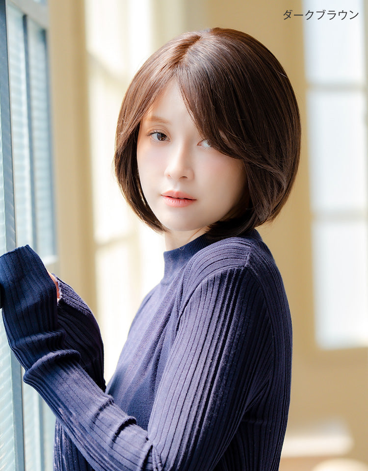 ダークブラウンを着用したモデル写真