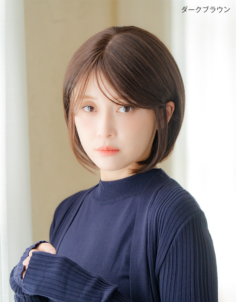ダークブラウンを着用したモデル写真