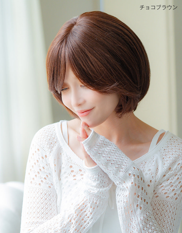 チョコブラウンを着用したモデル写真