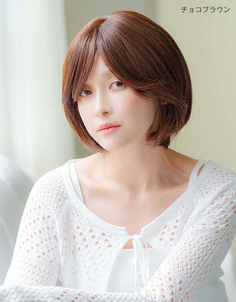 チョコブラウンを着用したモデル写真