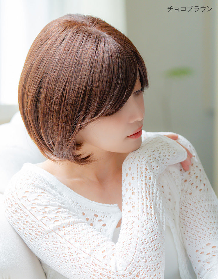 チョコブラウンを着用したモデル写真
