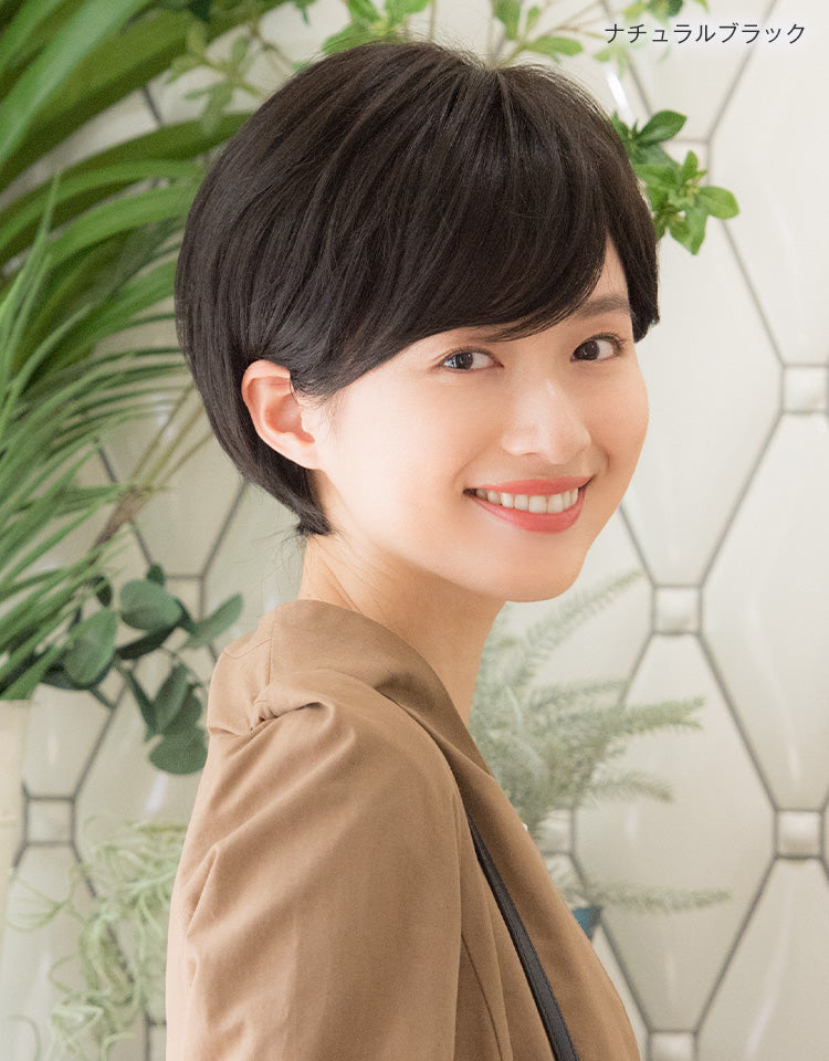 ナチュラルブラックを着用したモデル写真