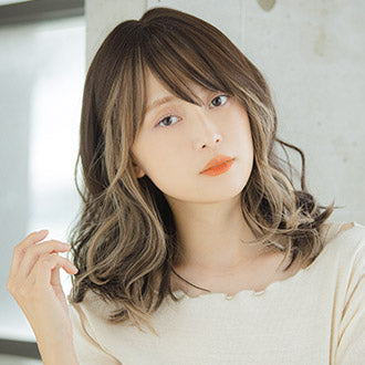 インナーカラーウェイブミディの画像