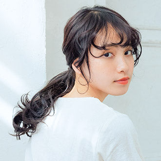 ブリッジポニーテール フラワーカールミディの画像